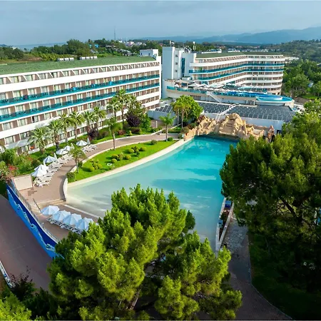 Hotel A Good Life Utopia Family