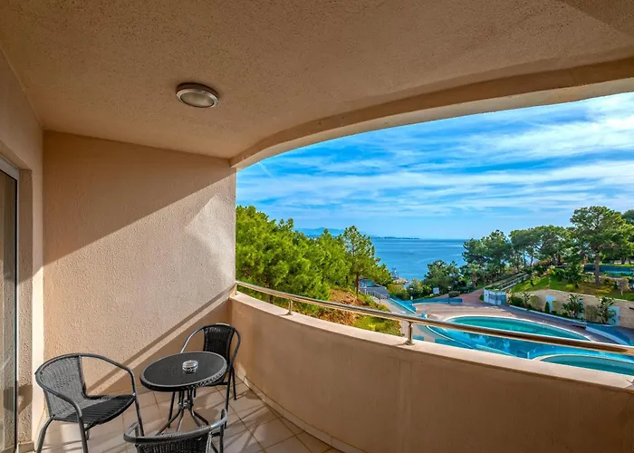 A Good Life Utopia Family Hotel