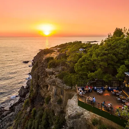 A Good Life Utopia Family 5* 阿拉尼亚