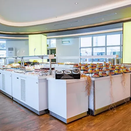 A Good Life Utopia Family 5* 阿拉尼亚