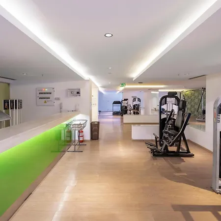 A Good Life Utopia Family 5*