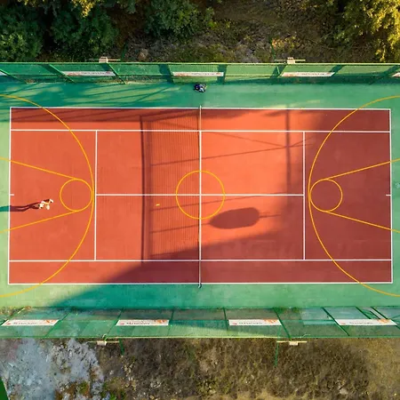 A Good Life Utopia Family