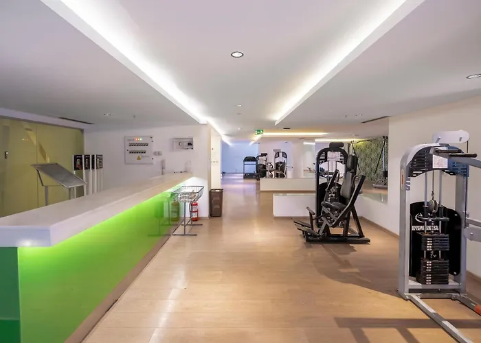 A Good Life Utopia Family 5*